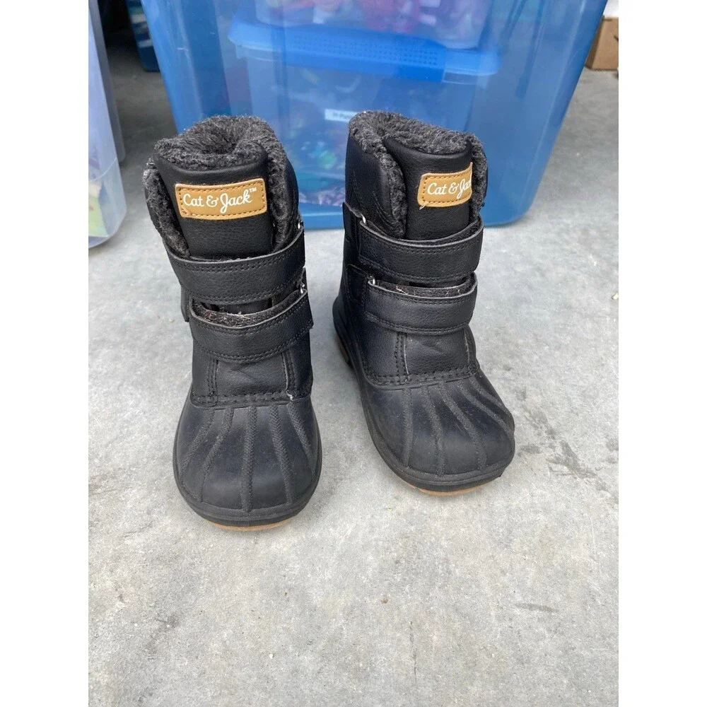Cat & Jack Boys Noah Waterproof Snow Boots Black Hook & Loop Size 11 Gum Sole